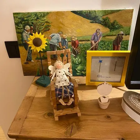 The Wooden House ואלה די קאדורה