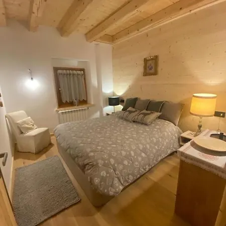 דירה The Wooden House *